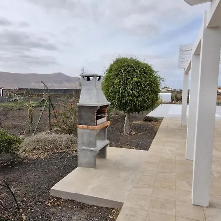 Estrella De Blanca * La Oliva