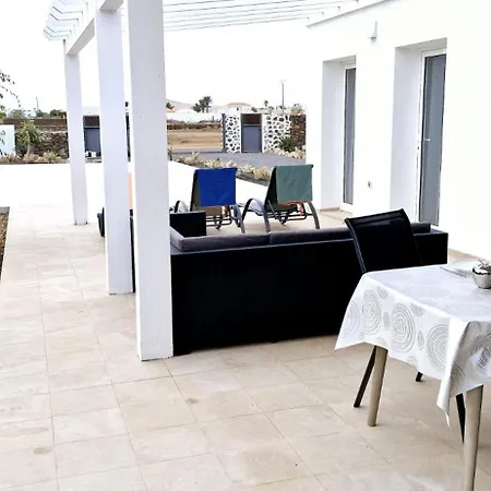 Estrella De Blanca * La Oliva